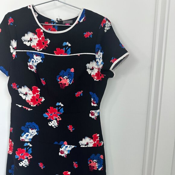 Vince Camuto Black Floral Fit & Flare Dress | Red Blue White Print - Picture 4 of 6